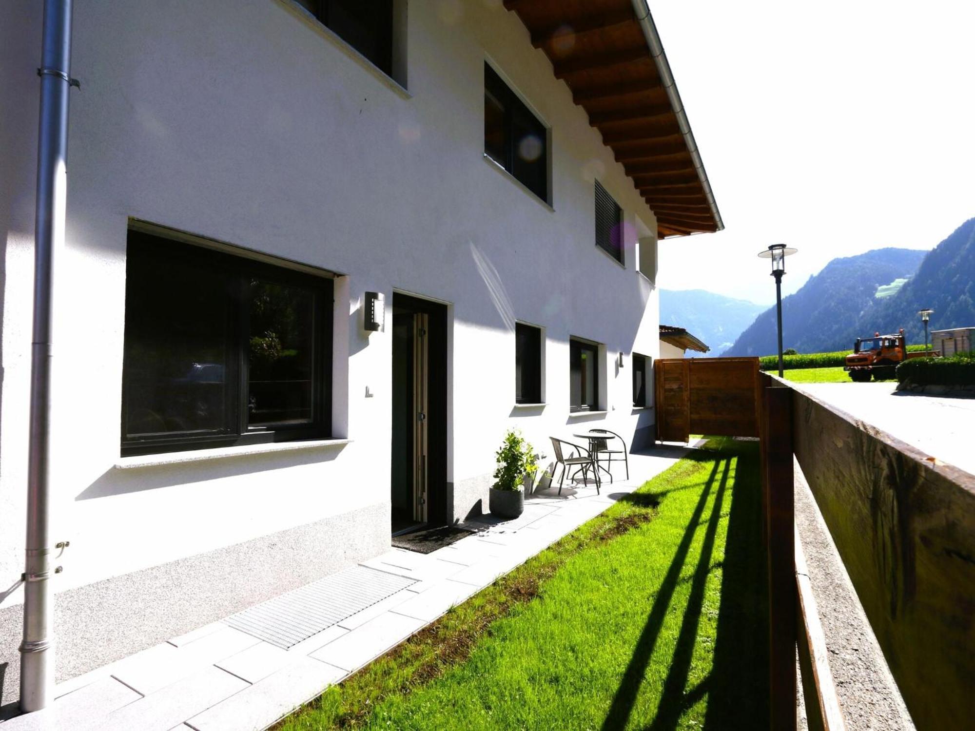 Quiet Holiday Flat Near The Mayrhofen Ski Area Schwendau Eksteriør billede